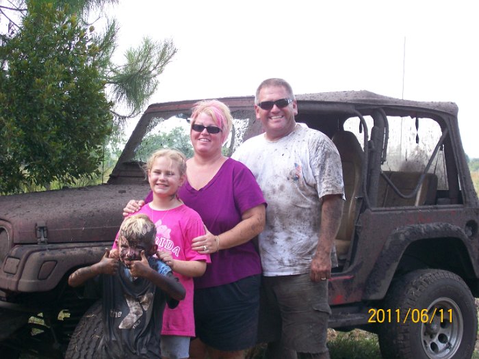 2011-Jun-11_HGR4X4_JessesBD_P1 102